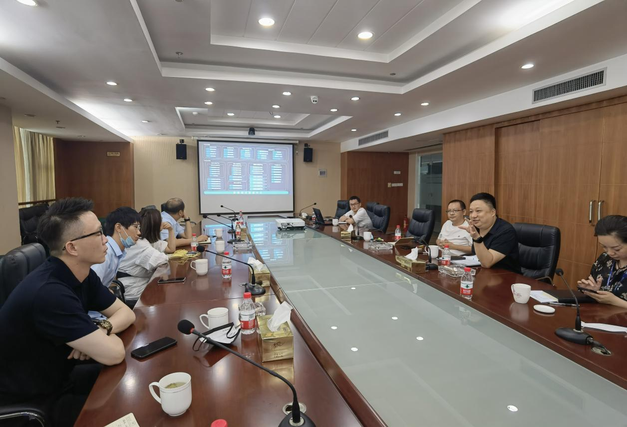 學(xué)先進(jìn)、趕先進(jìn)！錢江商城赴海寧中國皮革城考察學(xué)習(xí)智能化改造數(shù)字化轉(zhuǎn)型